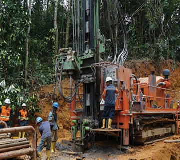 پروژه حفاري مغزه گیري اکتشافی در معدن سنگ آهن بافق- روبروي معدن سرب و روي کوشک
